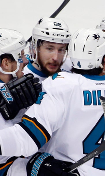 The Latest: San Jose leads Pittsburgh 3-2 after 1 in Game 5